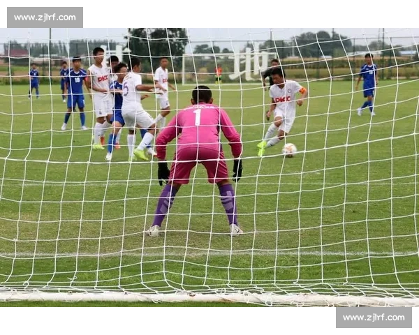 绿茵孤胆:当足球成了一个人的舞台